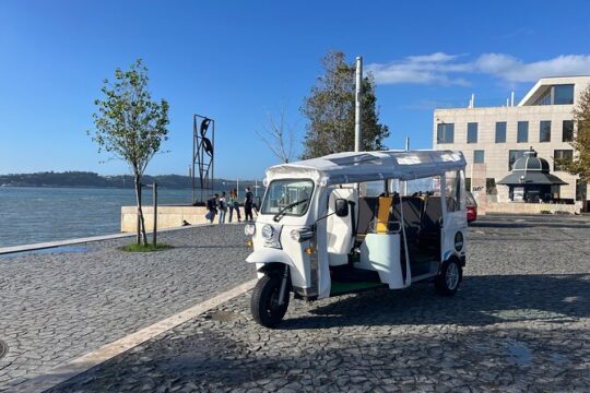 Experience Local Lisbon: See, Learn, Taste and Enjoy