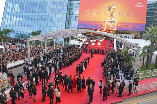 3 Hours Private Walking Tour of Cannes