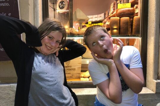 Rome Night Tour for Kids & Families With Gelato Pizza & Must-See Sites Lit Up