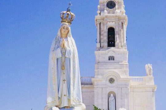 Fatima Sanctuary Full-day Private Tour, Fátima, Batalha, Nazare and Obidos