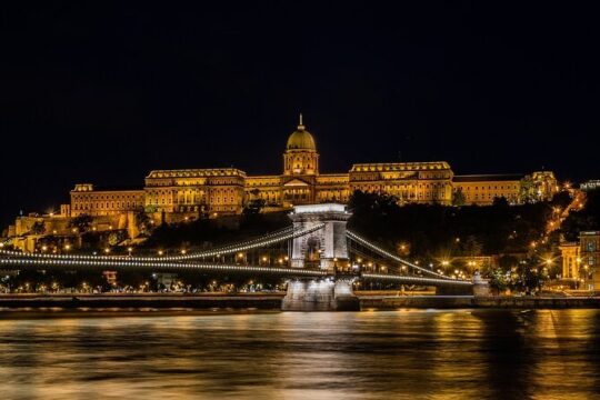 Discover Budapest in Style: Private Luxury Sightseeing Tour