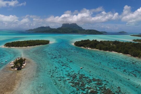 Private Bora Bora Lagoon & Water Lunch Experience