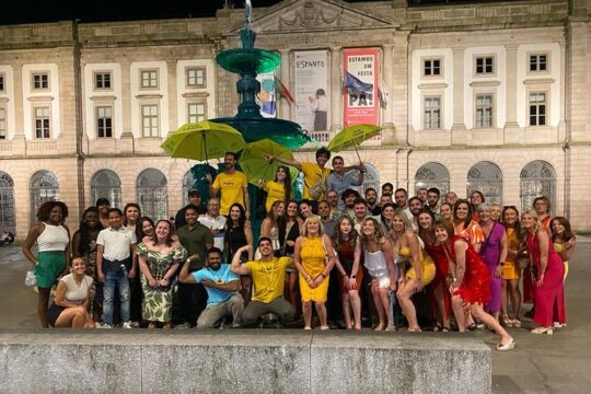 Porto Pubcrawl: 5h,6 Drinks,4 bars &Skip the line Club Entry