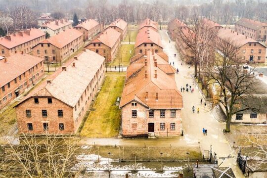 Auschwitz-Birkenau Tour Guide including Lunch