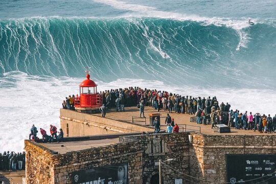 Private Full Day Tour of Fátima, Nazaré and Óbidos