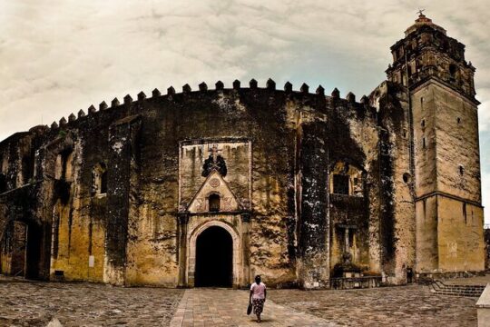 Private Transfer From Mexico City To Acapulco With a 2 Hour Stop