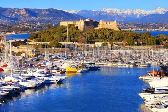 Visit of Antibes Juan-Les-Pins by convertible bus