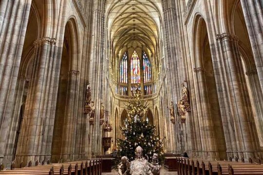 Small-Group Tour of Prague Castle with Visit to Interiors