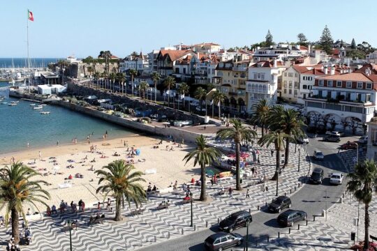 Private Full Day Tour of the Charming Village of Cascais