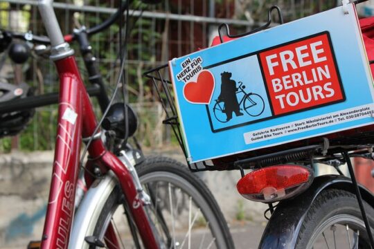 Private Berlin Wall and Third Reich History 3-Hour Bike Tour