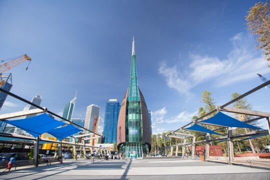 Self Guided Perth Adventure Hunt: Perched On A Swan