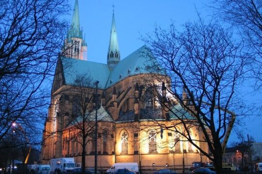 Lodz Old Town Manufaktura Highlights Private Walking Tour