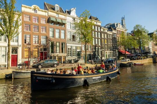 Amsterdam Open Boat Canal Tour with Local Guide and Bar on Board