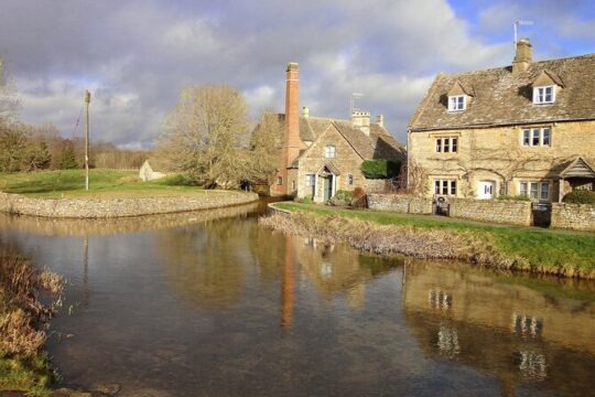 Classic Cotswolds Interactive Travel Guide