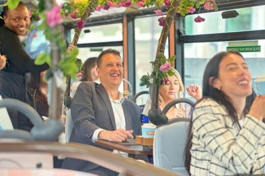 Indian High Chai Panoramic Bus Tour of London