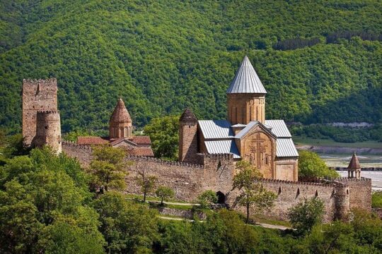 Day Tour Tbilisi – Ananuri – Kazbegi – Tbilisi