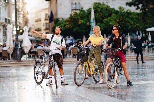 Barcelona: Sailboat trip + bike tour and paella class