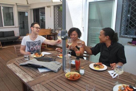 Hands-on Fideua or Paella Class in Barcelona in a Local's Home