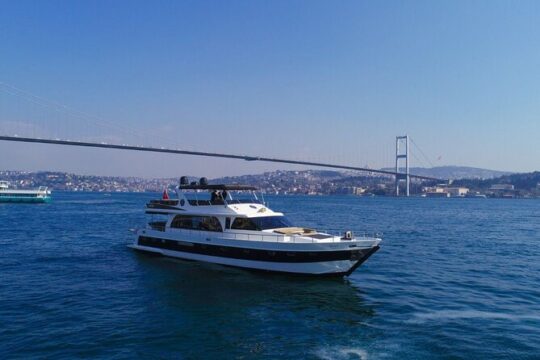2-Hours Luxury Private Yacht Cruise on Bosphorus Istanbul