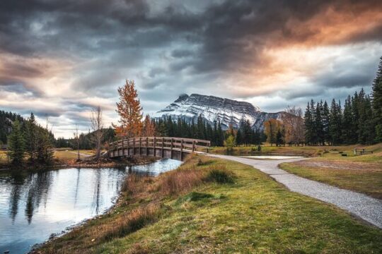 Calgary Airport (YYC) to Banff | Private Transfer