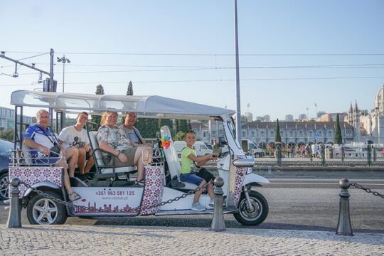 Private 3-Hour City Tuk Tuk Tour of Lisbon