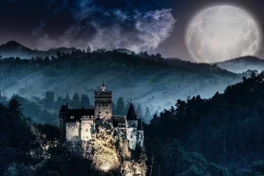 From Bucharest: Dracula's Castle, Peles Castle and Brasov Old Town Full Day Tour