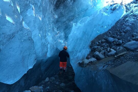 5-Day West Iceland, Ice Cave and Northern Lights Adventure from Reykjavik