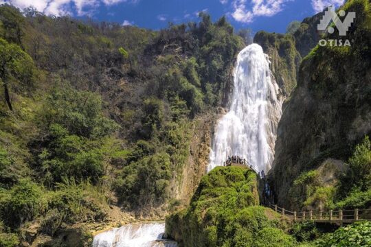 Adventure Drops: Chiflón Waterfall and Montebello Lakes Tour