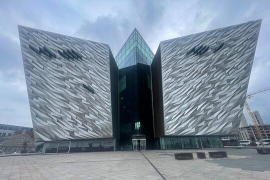 Private Titanic Tour in Belfast Maritime Mile