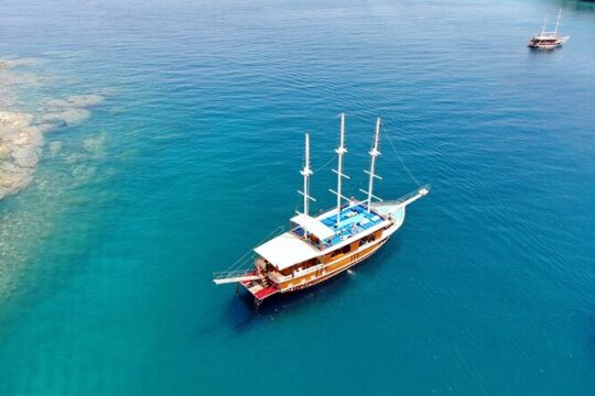 Kemer Bay Blue Cruise From Antalya & Belek