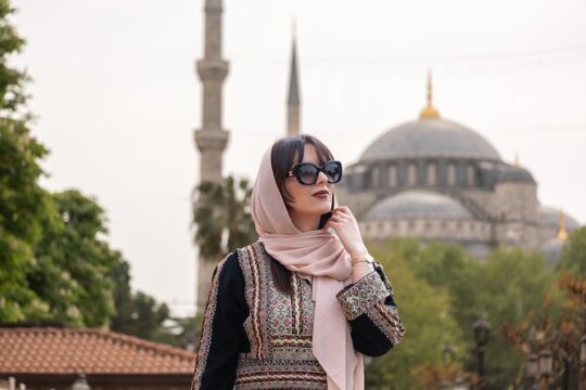 Private Photoshoot at Hagia Sophia and Blue Mosque in Istanbul