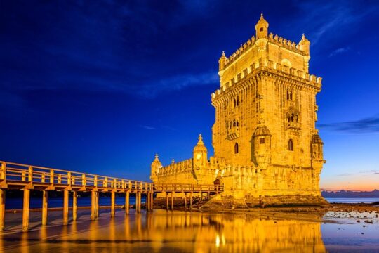 Private Tour Fado - Dining Included