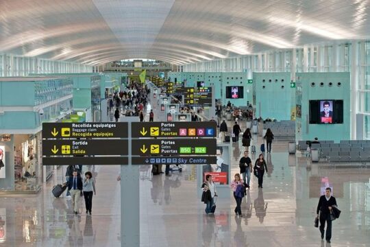 One-way Private Transfer From/To Barcelona Airport