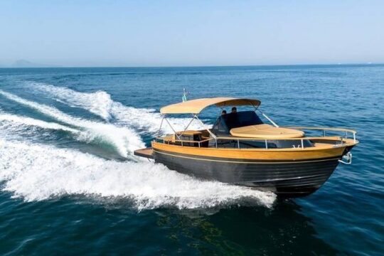 Small group boat tour from Sorrento to Capri
