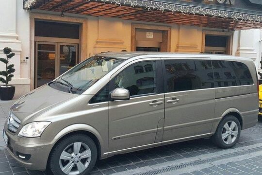 Budapest Private transfer Airport or Hotel to or from Cruise Port