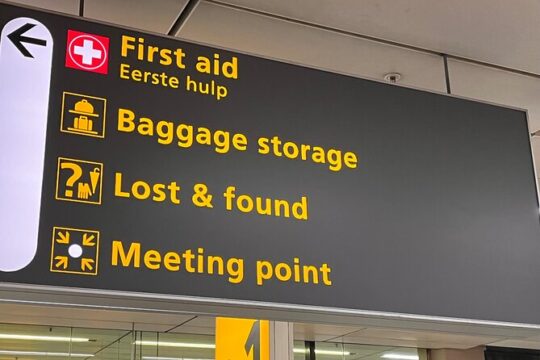 Private Roundtrip Transfer Schiphol Airport to Amsterdam