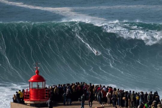 Private Tour to Fátima Nazaré and Óbidos