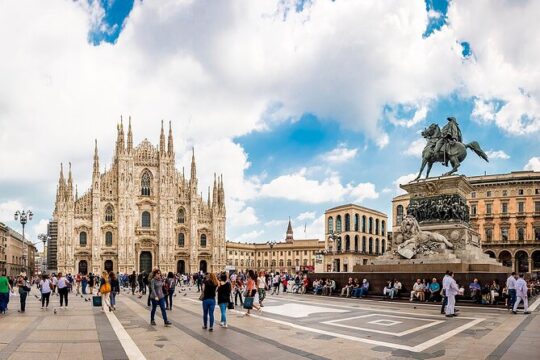Luxury Private Transfer from Milan center to Malpensa Airport