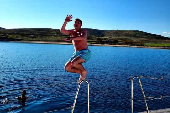 Private sailing cruise-Mykonos Southern Beach Hopping withLunch