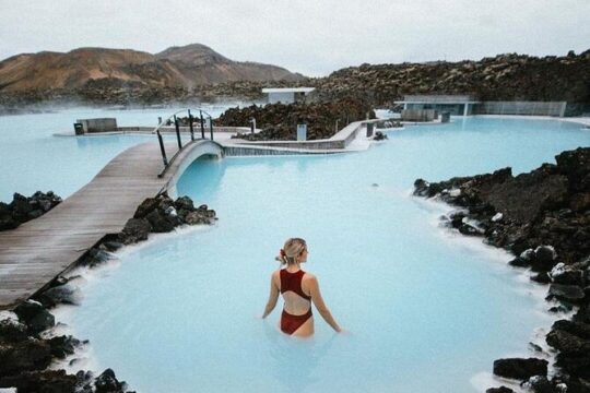 Private transfers to/from Blue Lagoon/Silica Hotel/Retreat Hotel.