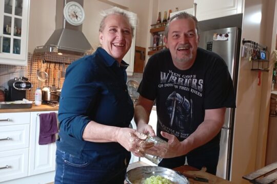 Cook and eat with locals in Thessaloniki - Private group