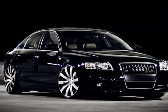 Audi A8 Chauffeur Car Melbourne Airport To CBD