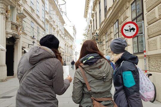 Private City Discovery walk - Historical Treasure hunt