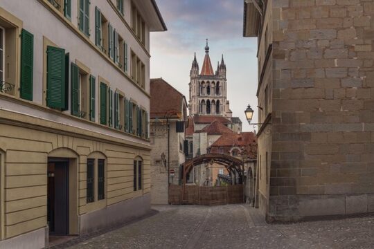 Explore Lausanne in 60 minutes with a Local