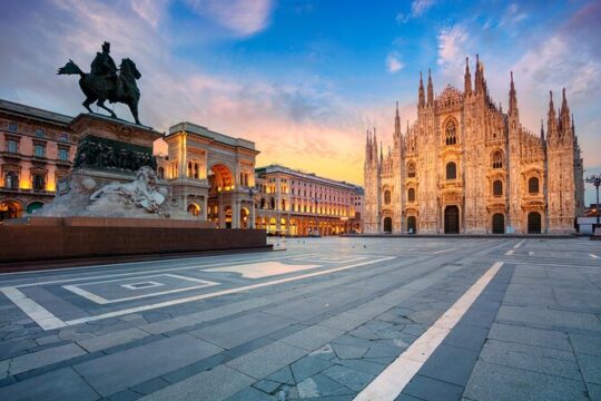 Milan Cultural Treasures: Duomo, La Scala and Sforza Castle Tour