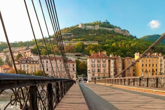 Grenoble Scavenger Hunt and Sights Self-Guided Tour