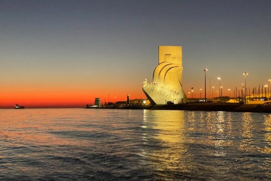 Sunset Boat Tour in Lisbon with Wine