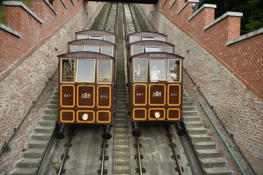 Budapest Castle District: A journey to medieval Hungary with cake & coffee