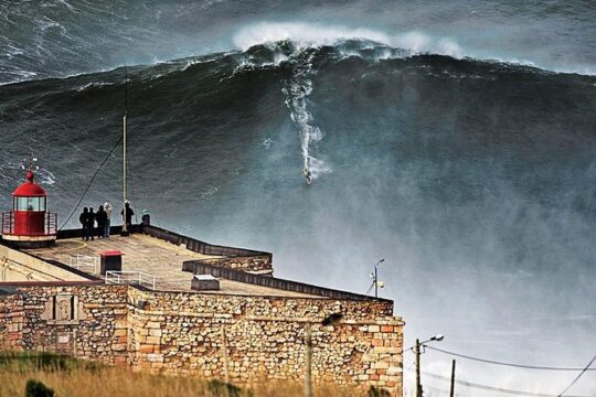 Big Waves of Nazaré - Private Tour