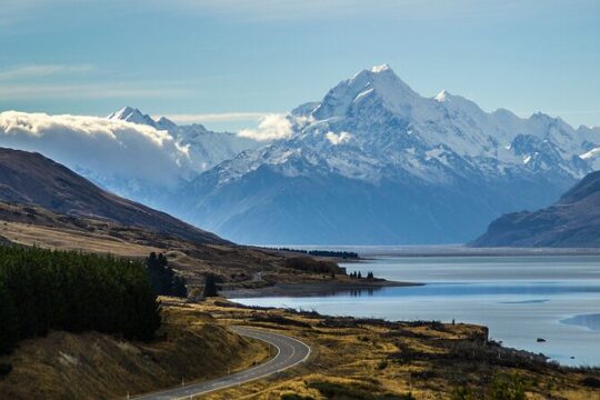 Mt Cook & Hooker Valley Hike Small Group Tour from Queenstown